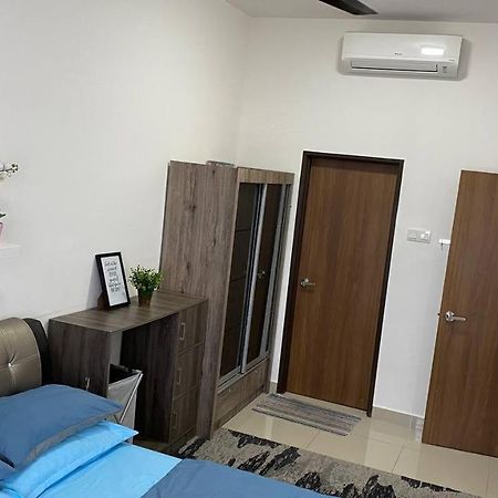 Family Stay, Sepang Klia, Free 2 Parking&Unifi Zewnętrze zdjęcie